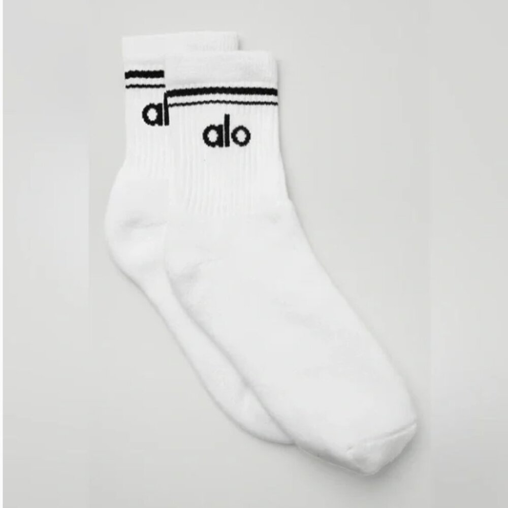 Alo Yoga Unisex Half-Crew Throwback Sock White Black